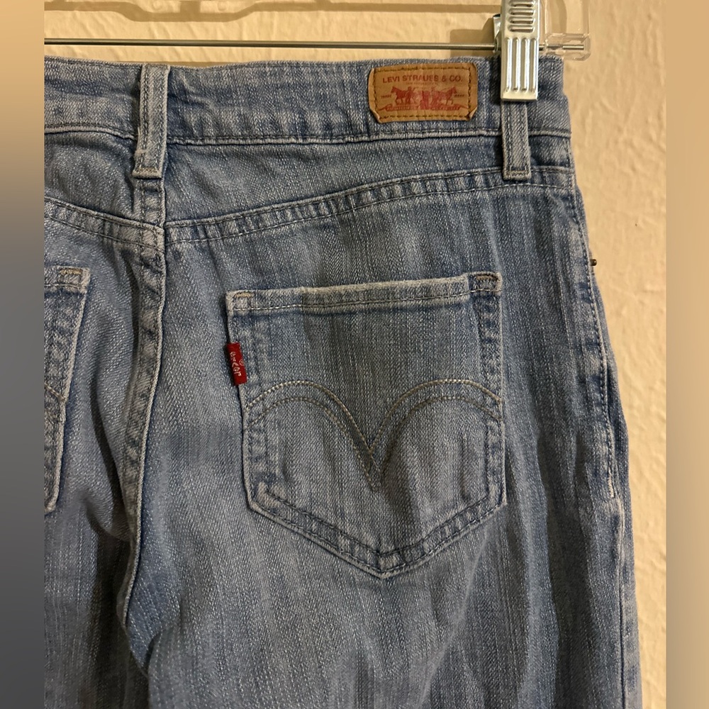 LEVI’S Curvy Mom Jeans